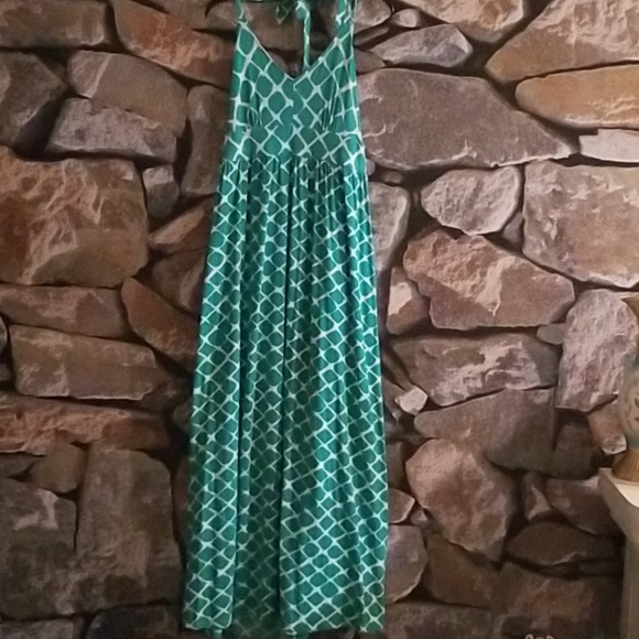 LOFT Dresses & Skirts - Loft Halter green & white giraffe sz Lg maxi dress